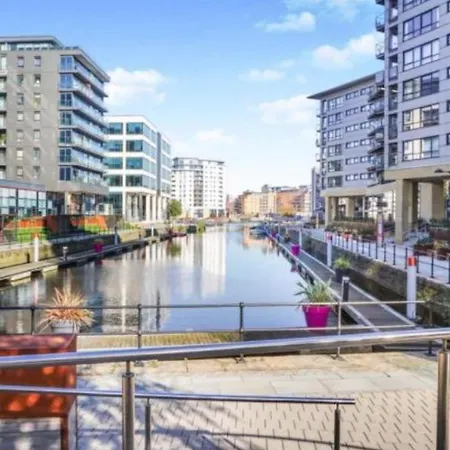 Deluxe City Centre Apt Free Parking River View Balcony Leeds (West Yorkshire) Exterior photo